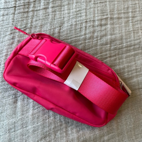 Lululemon everywhere belt bag 1L SONIC PINK - Picture 2 of 3